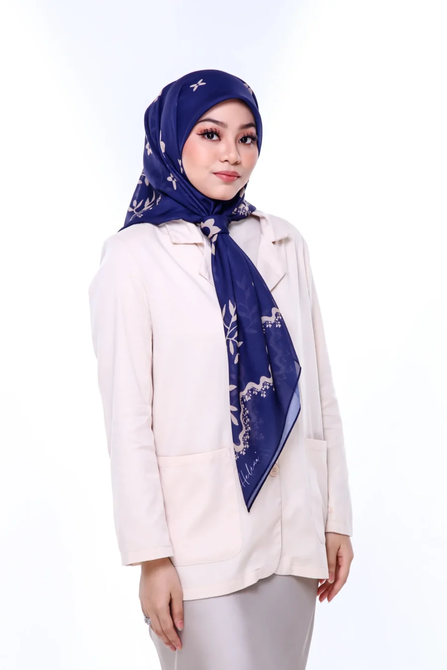 Petal Charm Hijab - Image 4
