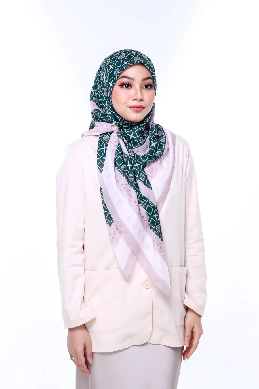 Jade Aura Hijab - Image 3