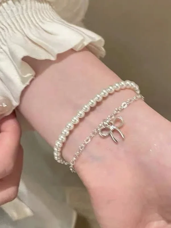 Elegant Pearl Bracelet